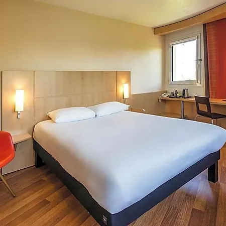 Ibis Chateau-thierry Отель Эссом-сюр-Марн