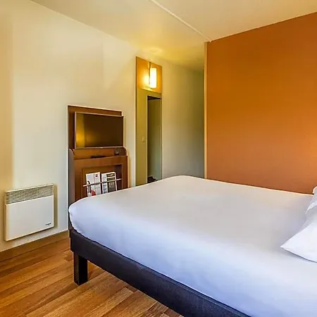 Ibis Chateau-thierry Эссом-сюр-Марн